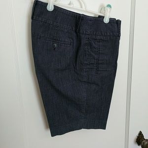 Lightweight denim Bermuda shorts